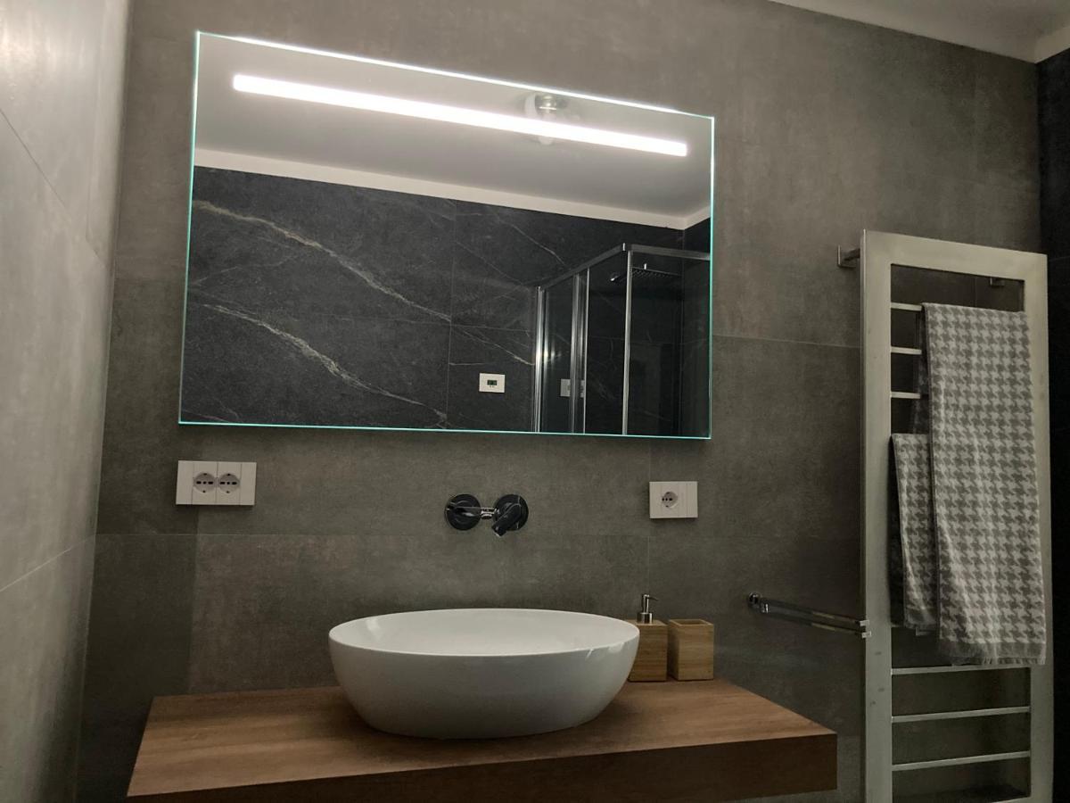 Civico 93 Apartment Малчезине Екстериор снимка